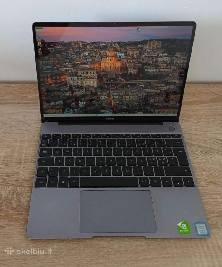Huawei Matebook 13 i7/8gb/250gb/nvidia