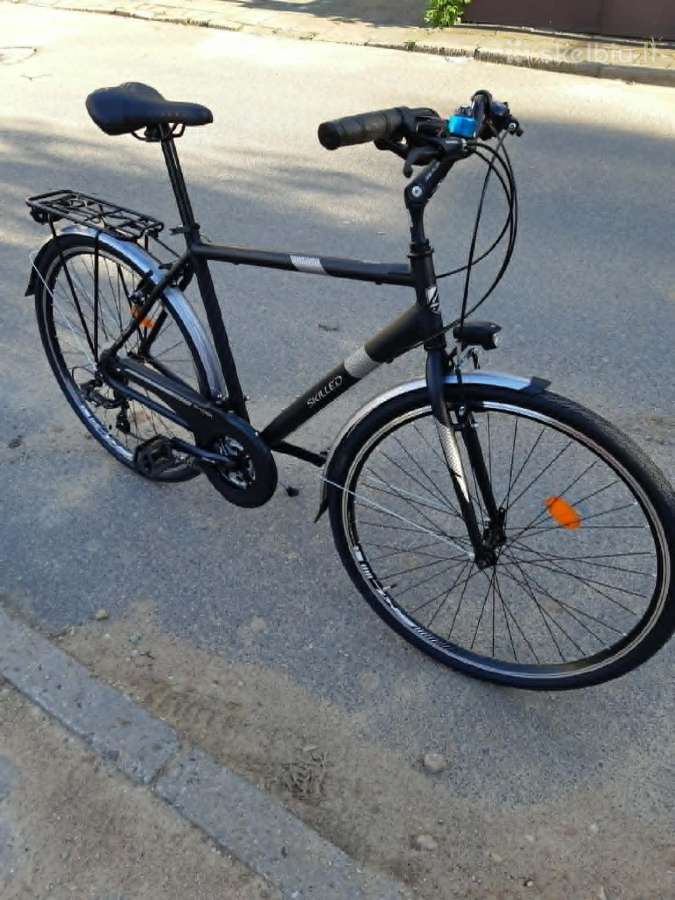 Parduodami 2 tvarkingi miesto dviračiai + 2 šalmai