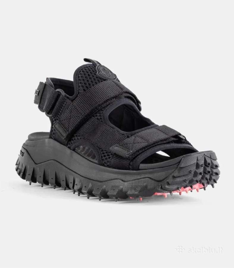 Moncler basutes 40 juodi