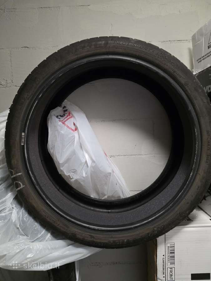 Tesla Michelin pilot sport 4S