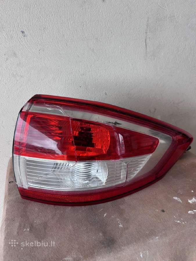 Tvarkytas galinis žibintas Ford Cmax 2017m Usa