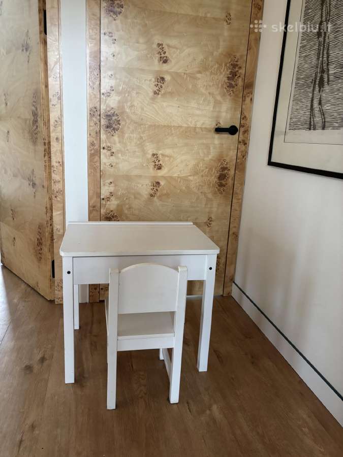Ikea Sundvik vaikiškas stalas su kėde