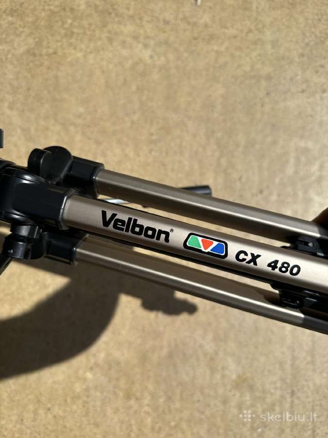 Velbon CX 480 trikojis su dėklu