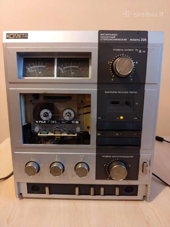 Magnetofonas Kometa