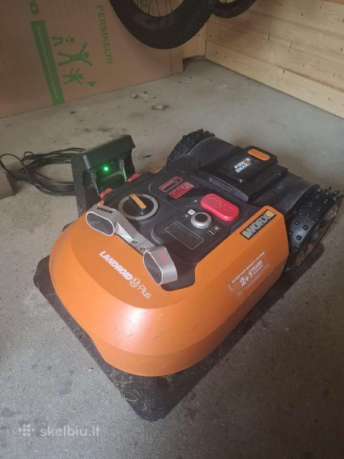 Worx Landroid M plus