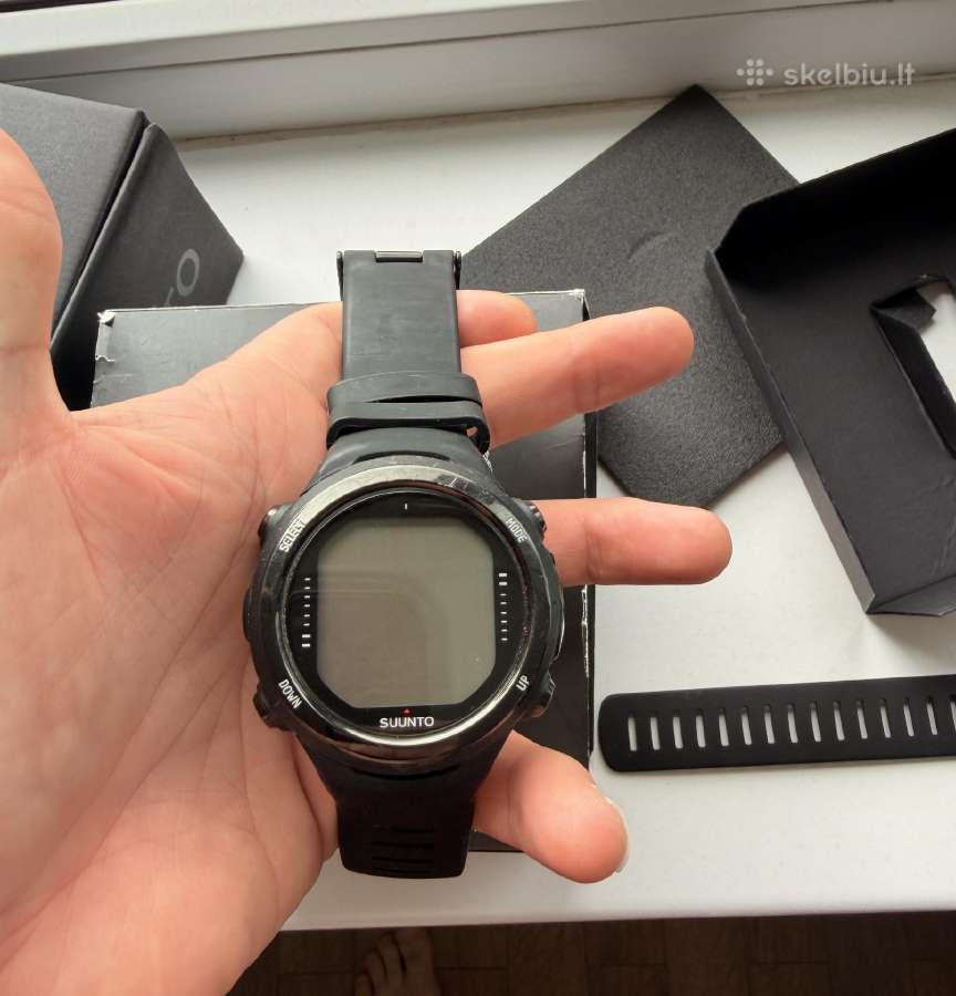 Parduodamas Suunto D4i Novo nardymo kompiuteris