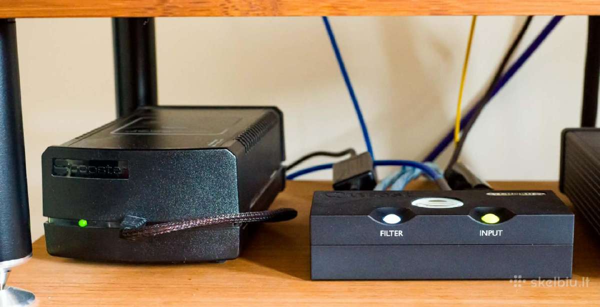 Chord Qutest Dac su Sbooster linijiniu maitinimu