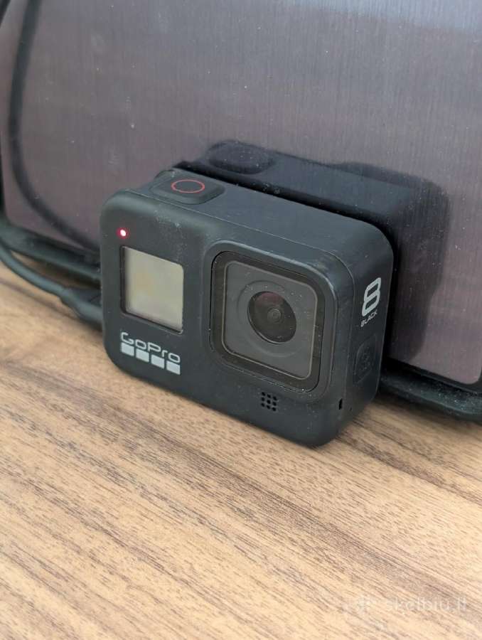 Hero Gopro 8 - neįsijungia