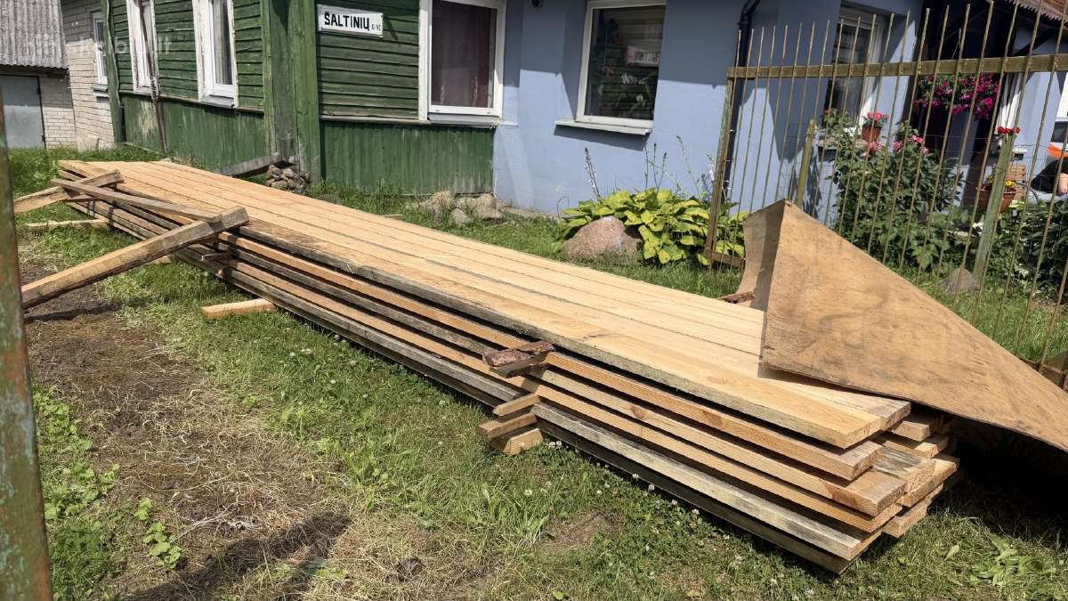 Parduodamos naujos pušinės lentos