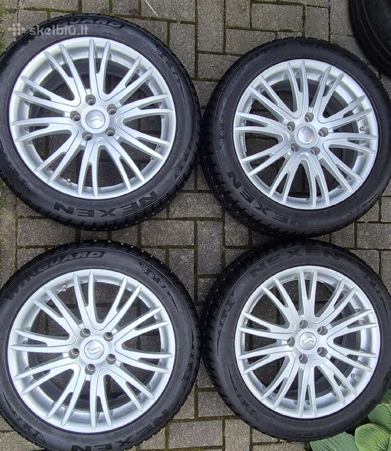 Toyota lieti ratai R17 su žieminėm padangom