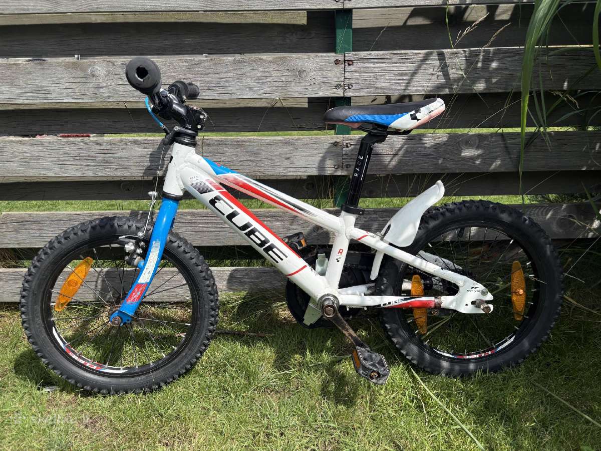 Cube Race 160 dviratukas