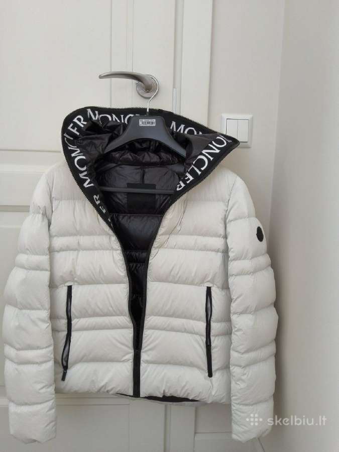 Mot. striukė Moncler, pūkinė