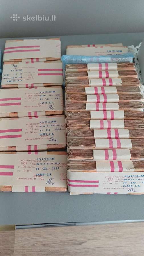Rubliu pakuotes 10 ir 5 rub. Rusija