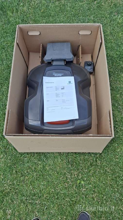 Parduodamas Husqvarna 315 vejos robotas