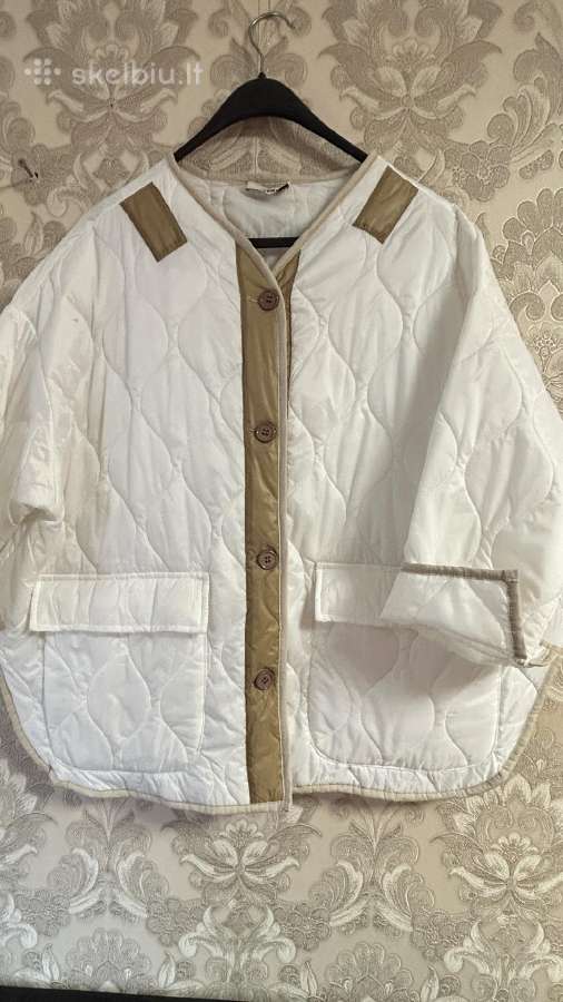 Lengva dygsniuota striukė 2xl–3xl
