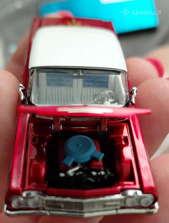 Fine Works 64 Chevrolet Impala Lowrider 1:64