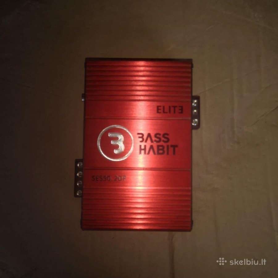 Bass habit stiprintuvas