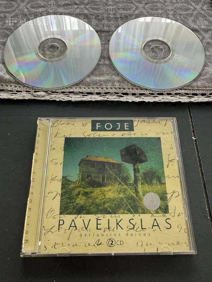 Foje, Kita paveikslo pusė