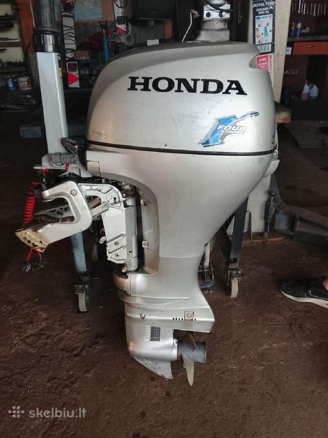 Variklis valties Honda Bf20d