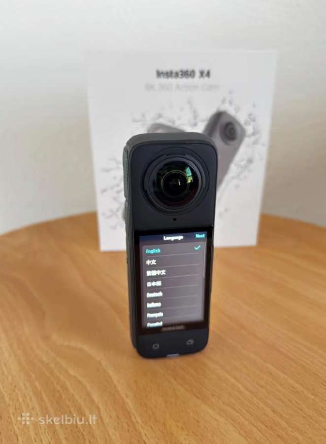 Insta360 X4