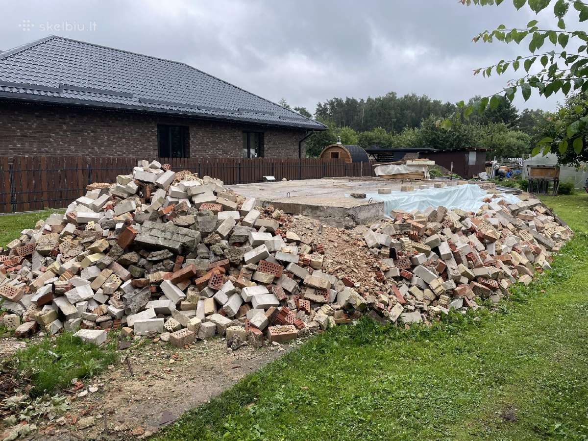 Dovanoju plytu mura, primoku 200 eur jei iki 07-08