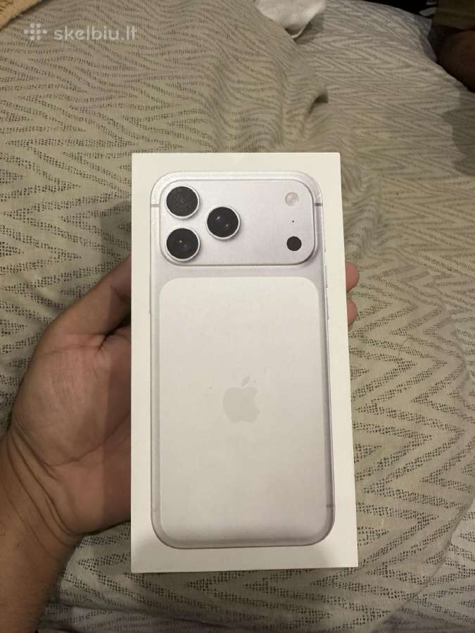 iPhone 17 Pro Max 256 GB Silver Box Pack