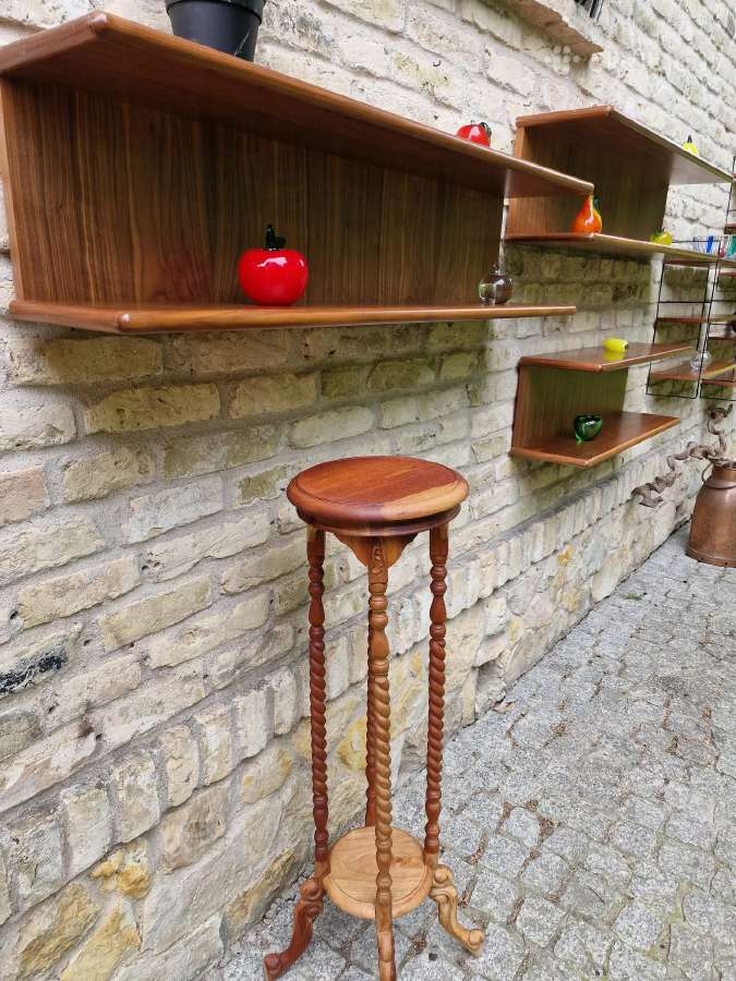 Vintažinės mid century tikmedžio lentynos - nuotraukos Nr. 24