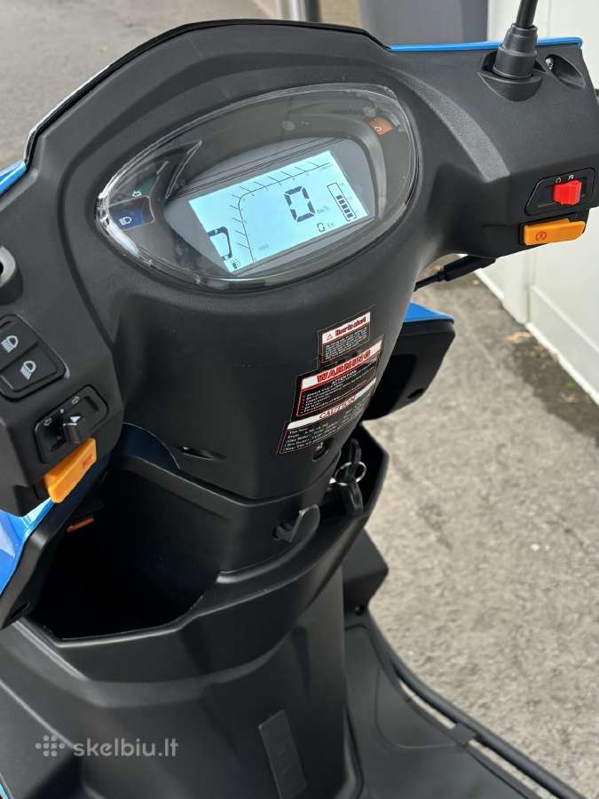 Įspūdingas motoroleris 2026m spalava Limited editi - nuotraukos Nr. 3