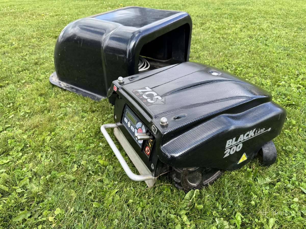 Vejos robotas Ambrogio L200 Black line