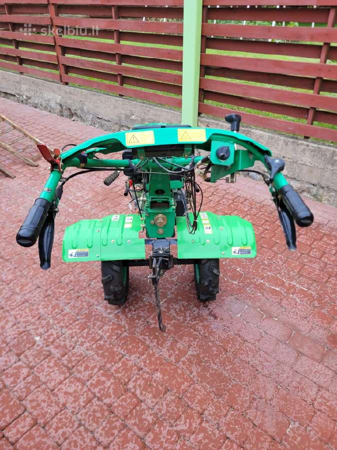 Parduodamas galingas dyzelinis motoblokas