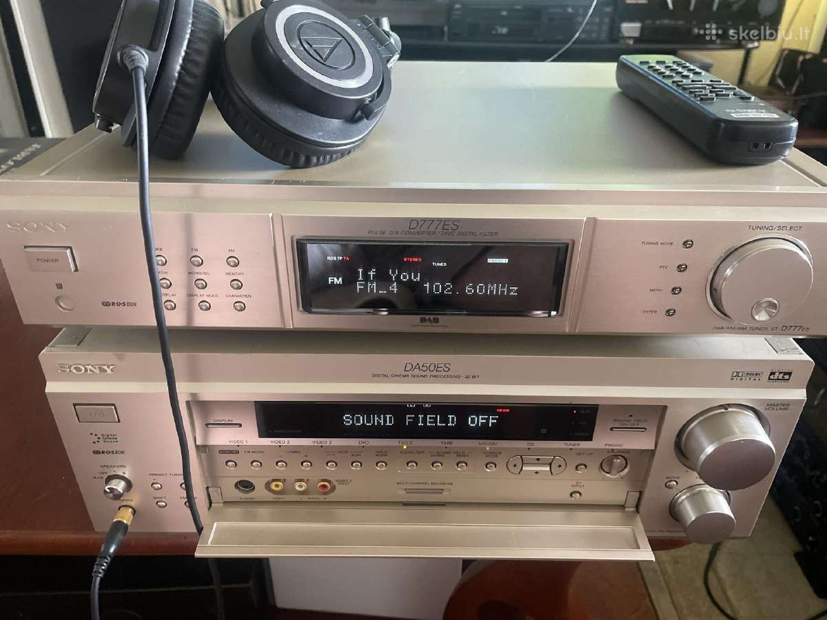 Sony D777es