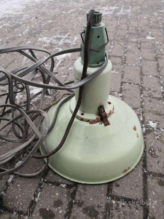 Rusiškas senas didelis lubinis metalinis šviestuva
