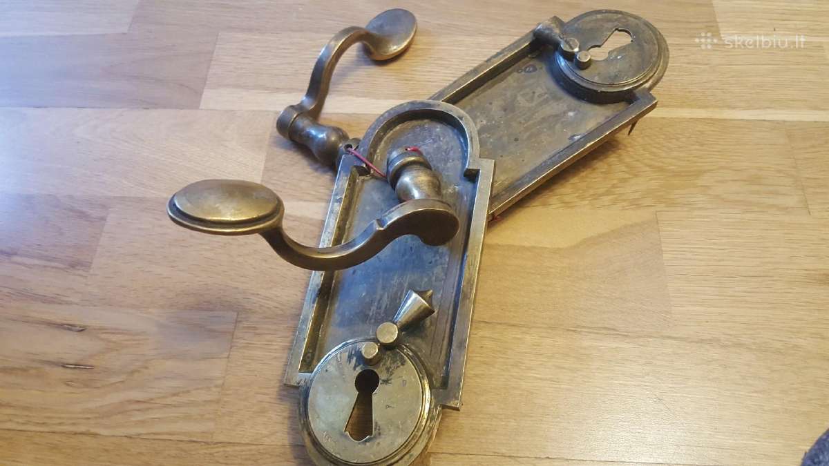 Antikvarinės žalvarinės durų rankenos su plokštelė - nuotraukos Nr. 2