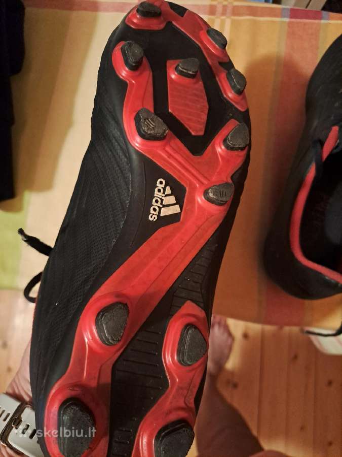 Futbolo batai. - nuotraukos Nr. 3
