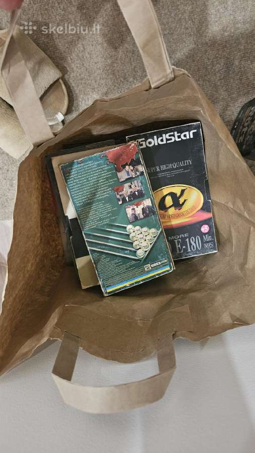 Apie 20 Vhs kasečių