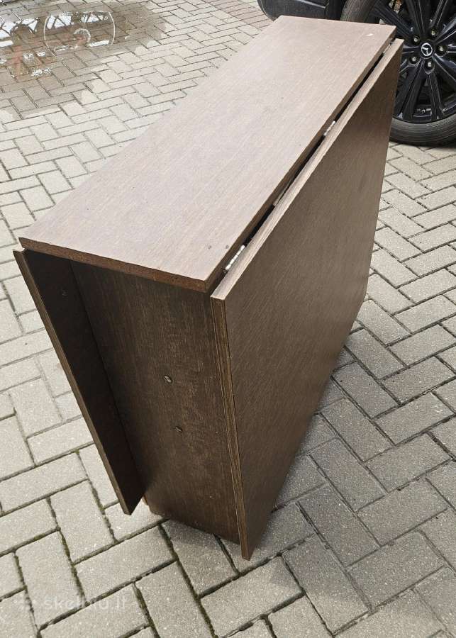 Stalas knyga