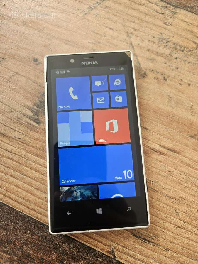 Nokia 720