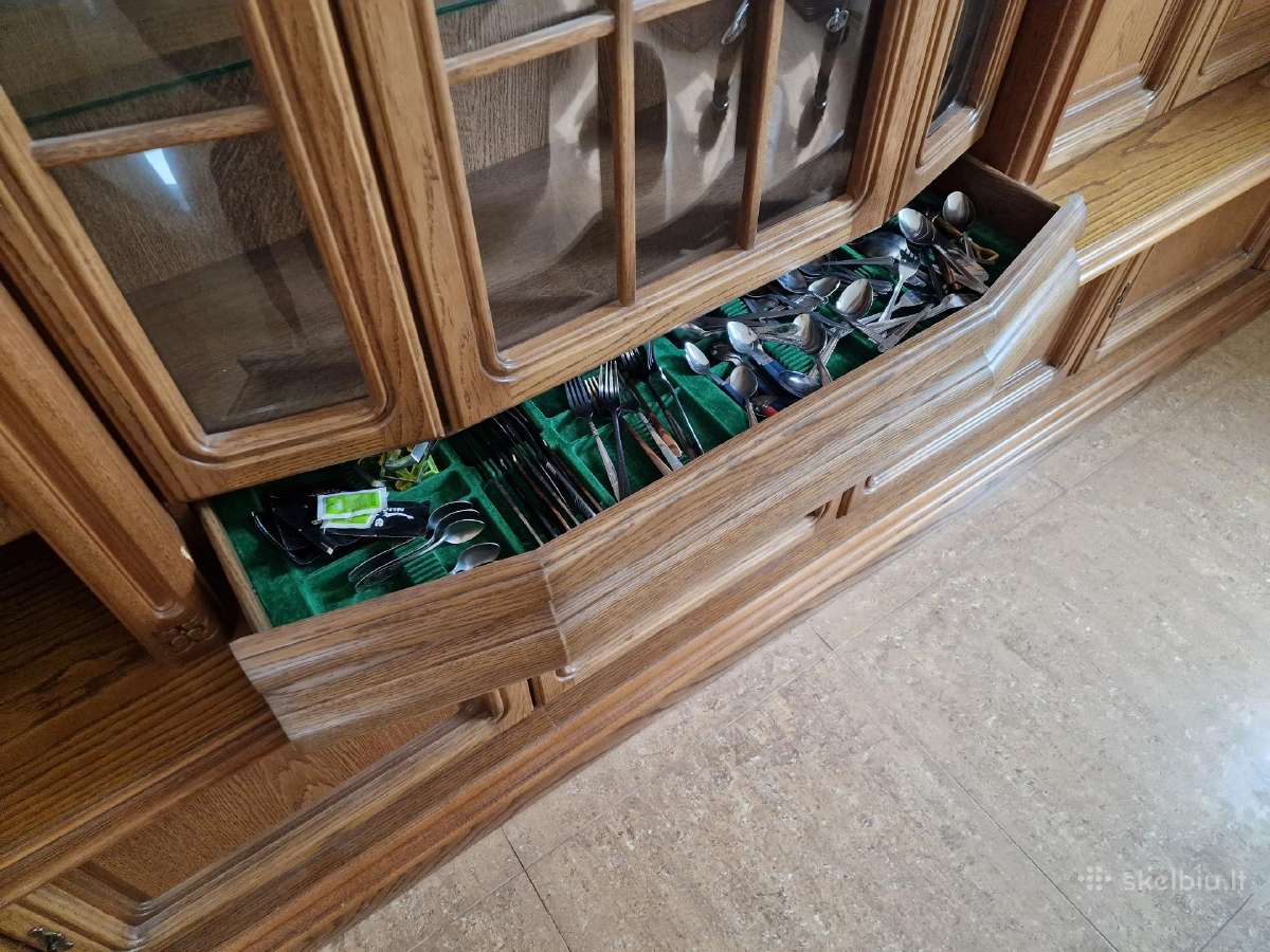 Svetainės sekcija su TV staliuku - nuotraukos Nr. 3