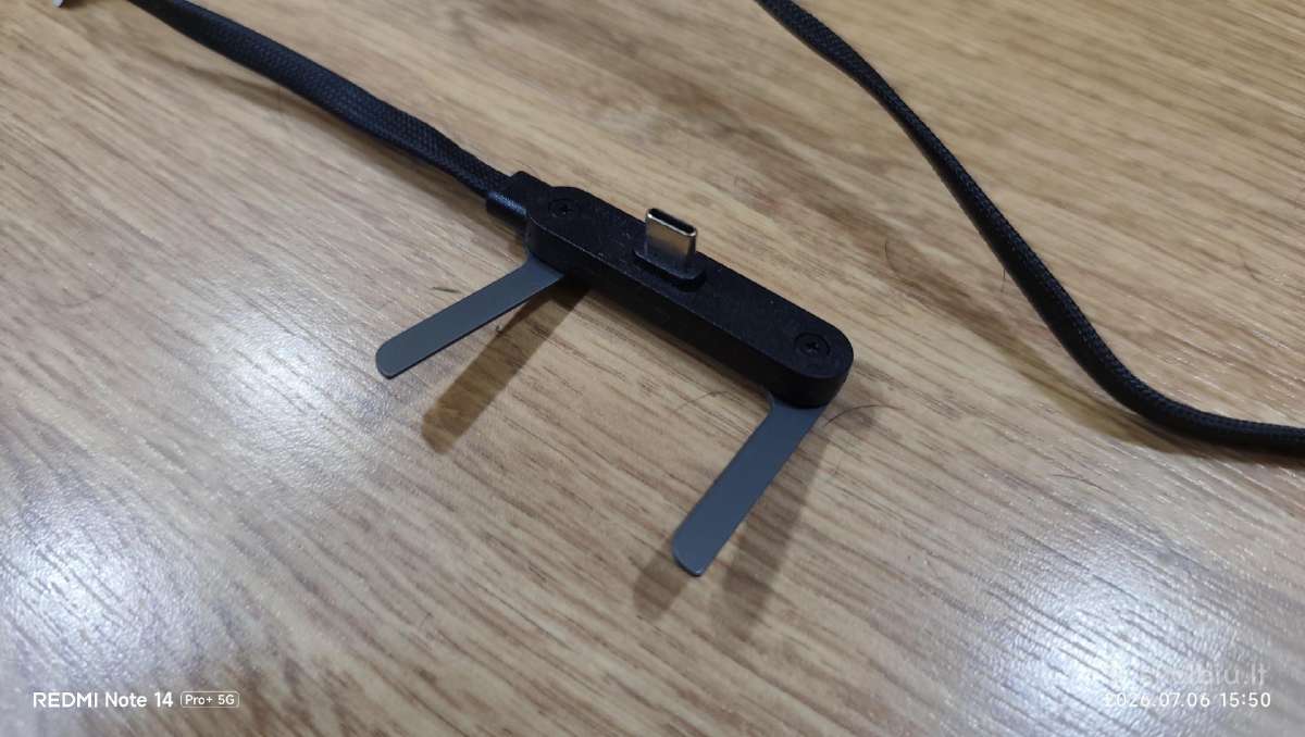 Laidas krovimu usb su laikikliu telefonui - nuotraukos Nr. 2