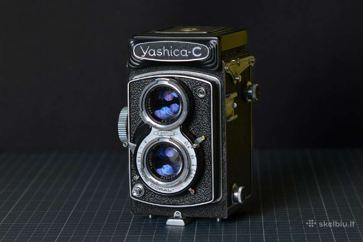 Yashica-c