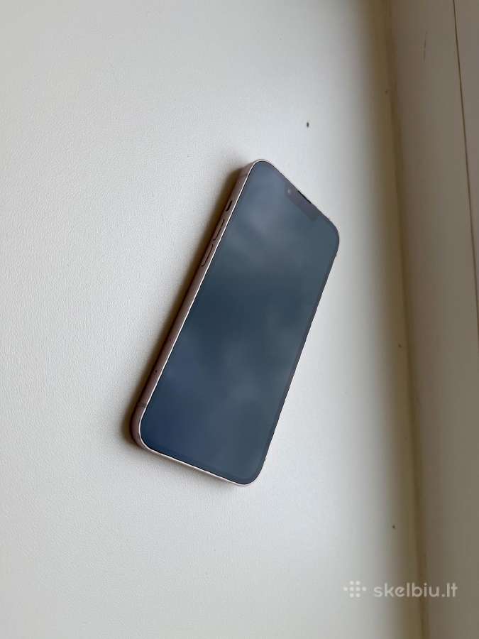 iPhone 13