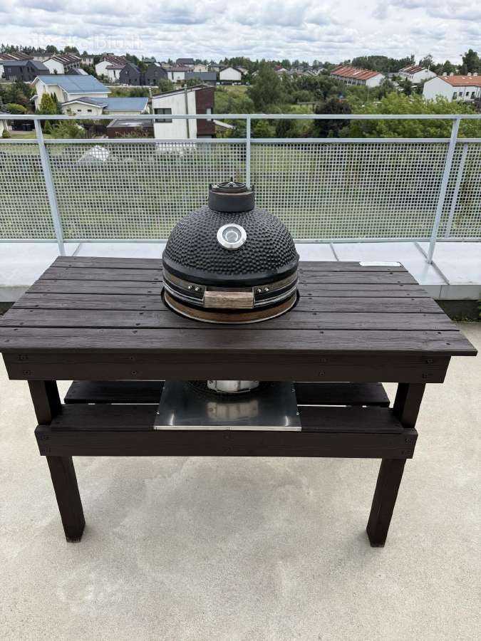 Kamado bono minimo su stalu