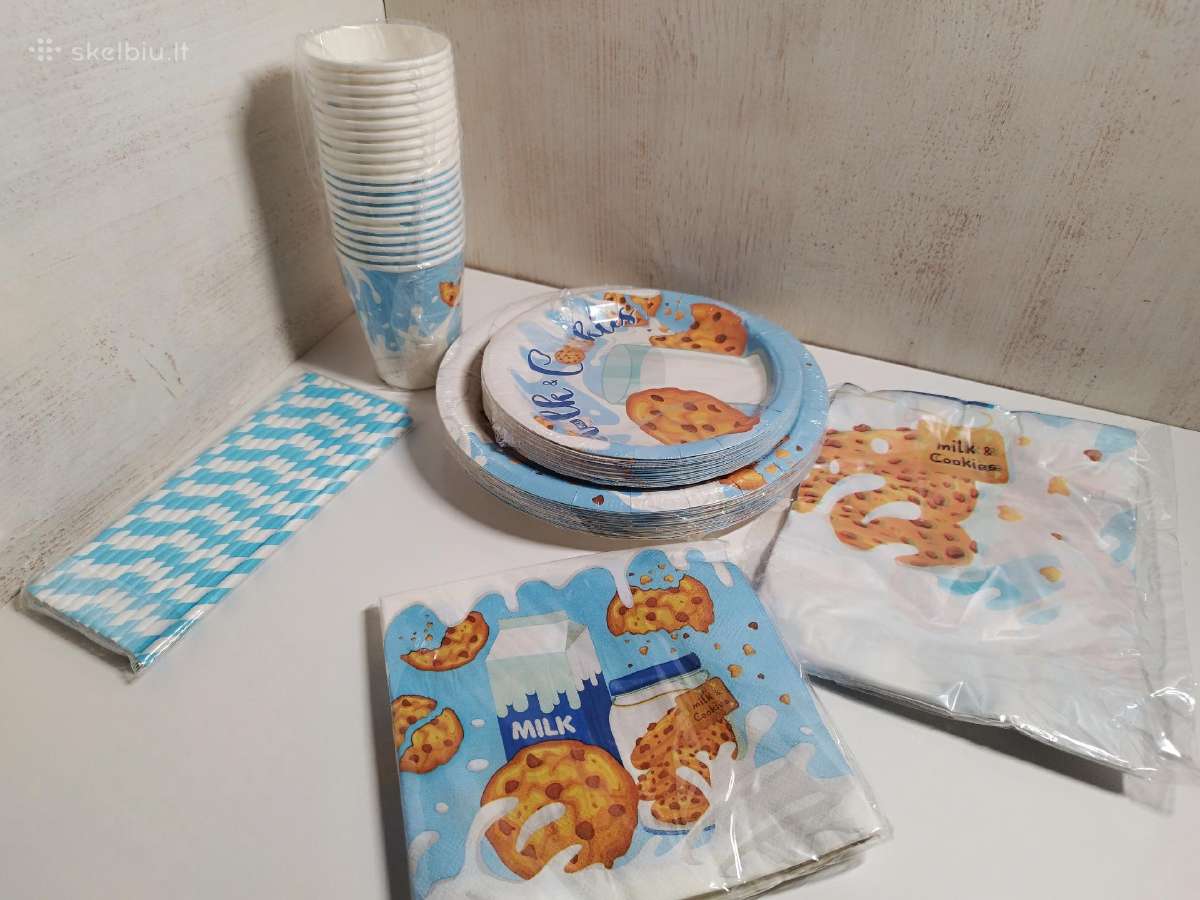 Vienkartinių lėkščių/indų rinkinys