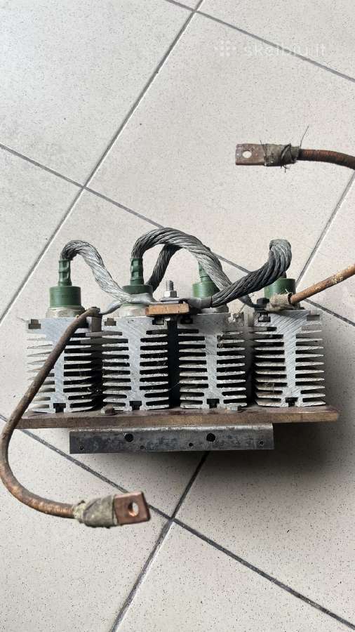 Parduodu diodus B200