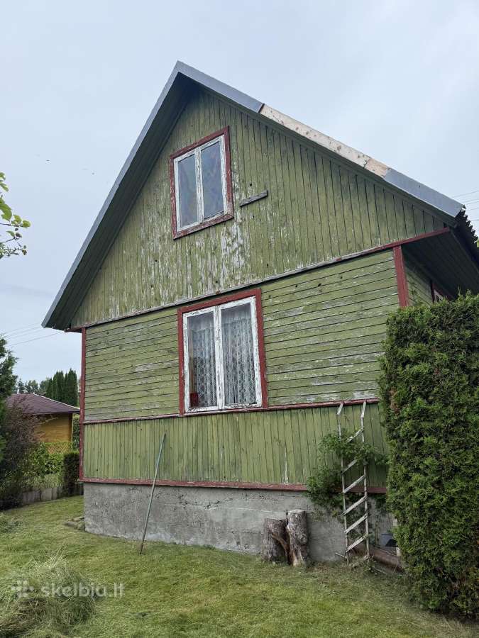 Parduodamas sodo sklypas su nameliu