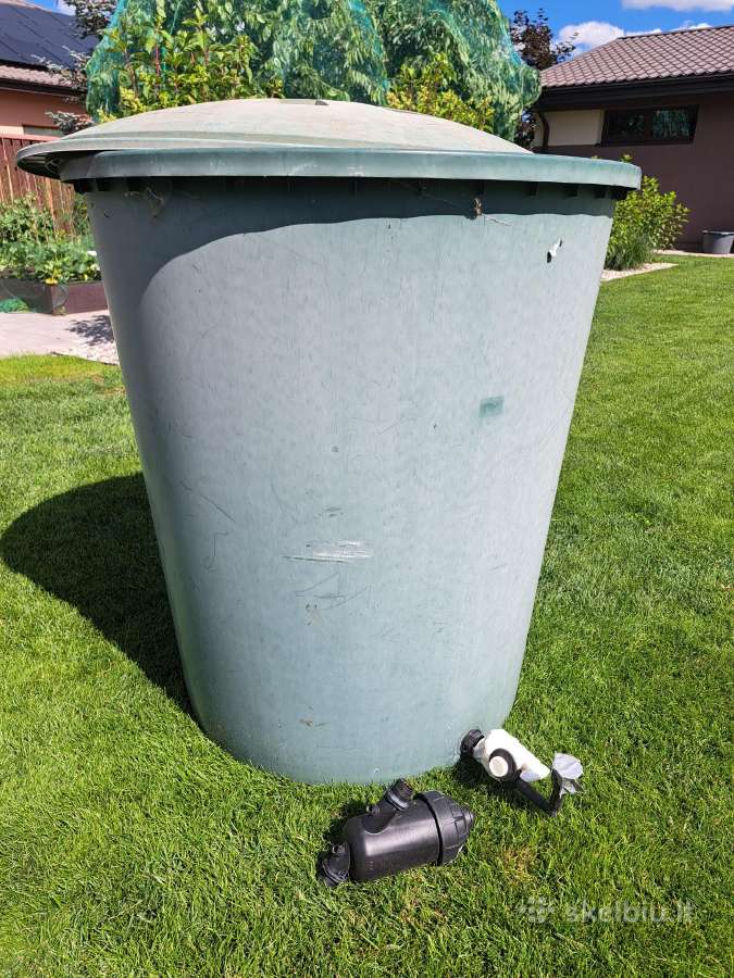 Plastikinė valdens talpa 310 l.