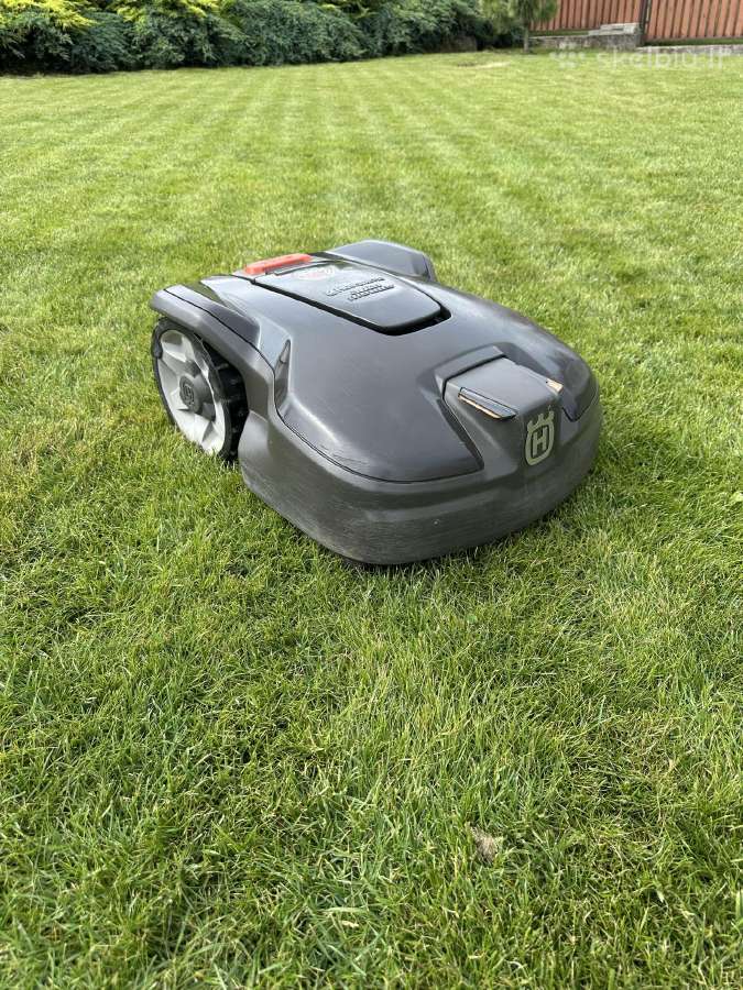 Husqvarna 305 vejos robotas