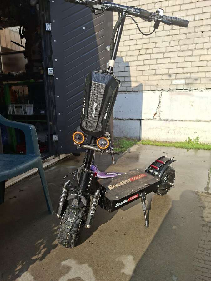 Beaster scooter bs49 2x1600w 85 km h