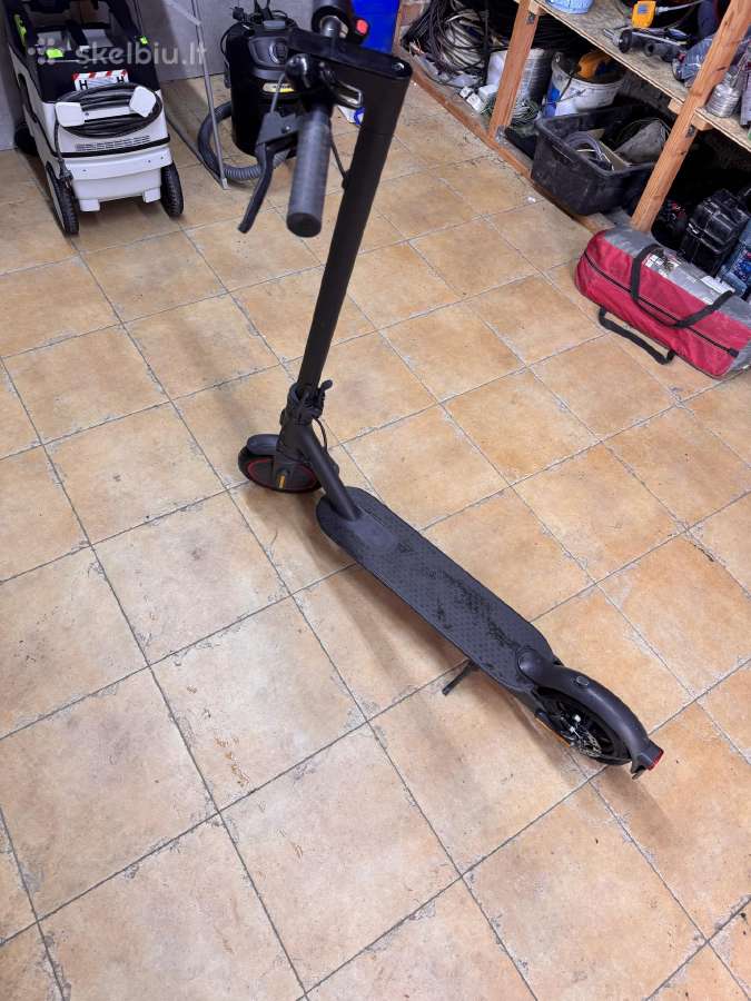 Parduodamas Xiaomi Mi Electric Scooter 1s elektrin - nuotraukos Nr. 2