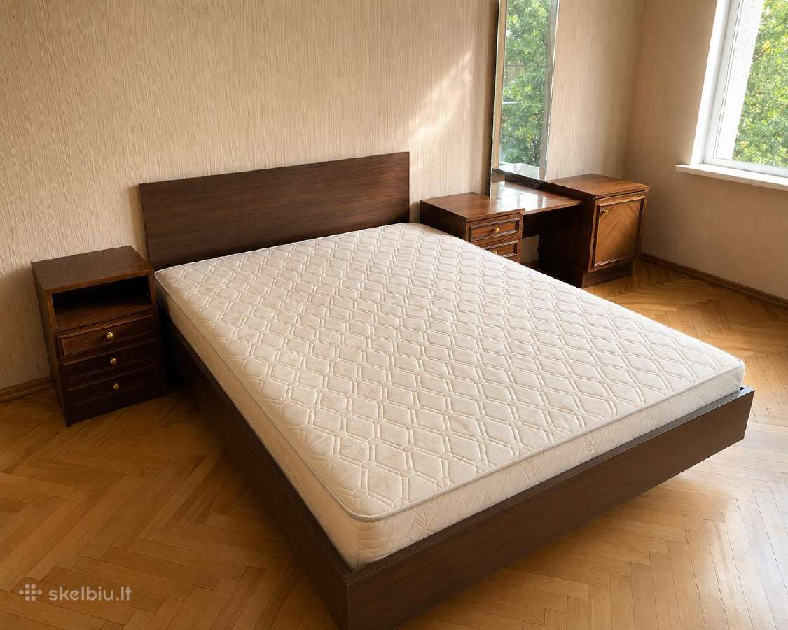 Dvigulė lova su čiužiniu (160 200 cm)